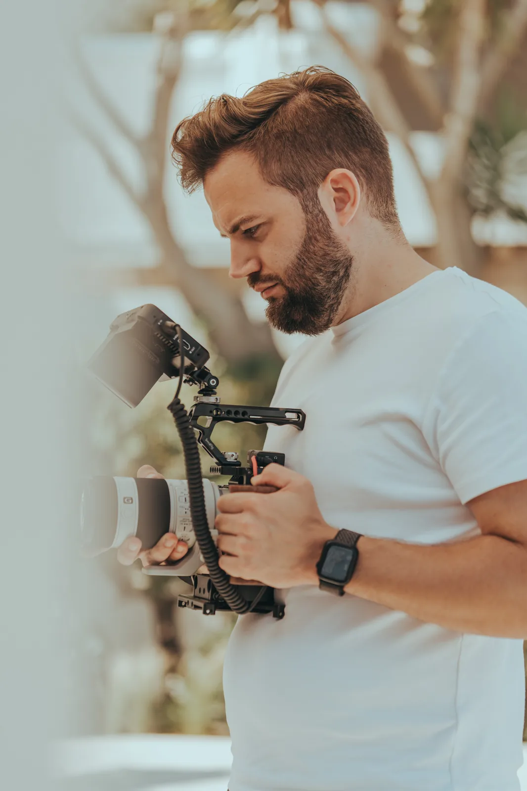 Christian Arns mit Gimbal-Stabilizer beim Dreh