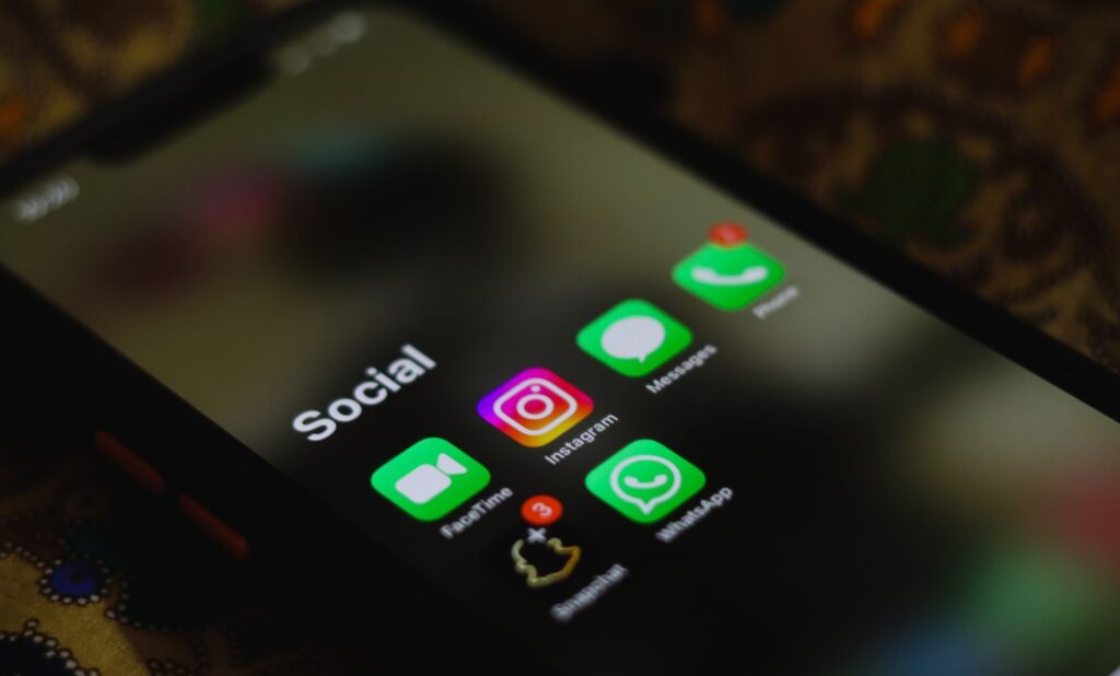 Social-Media-App-Icons auf Smartphone