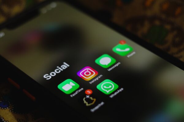 Social-Media-App-Icons auf Smartphone
