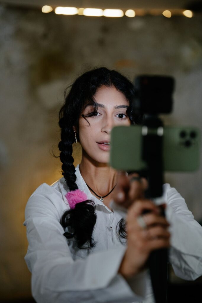 Vertikaler Videodreh mit Smartphone-Stabilizer
